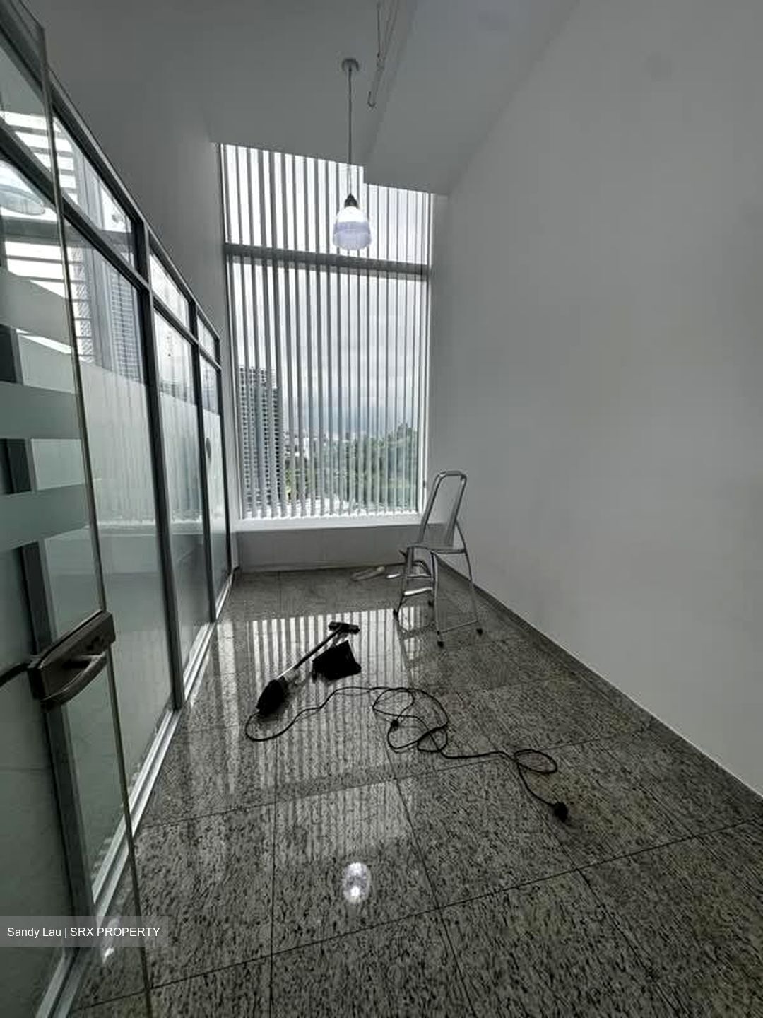The Central (D1), Office #576555371